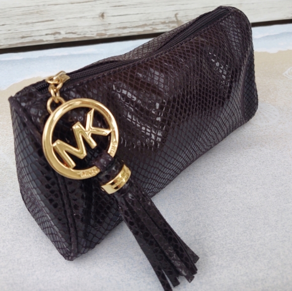 Michael Kors Handbags - Michael Kors Limited Ed Black Clutch Bag or Makeup Cosmetic Pouch